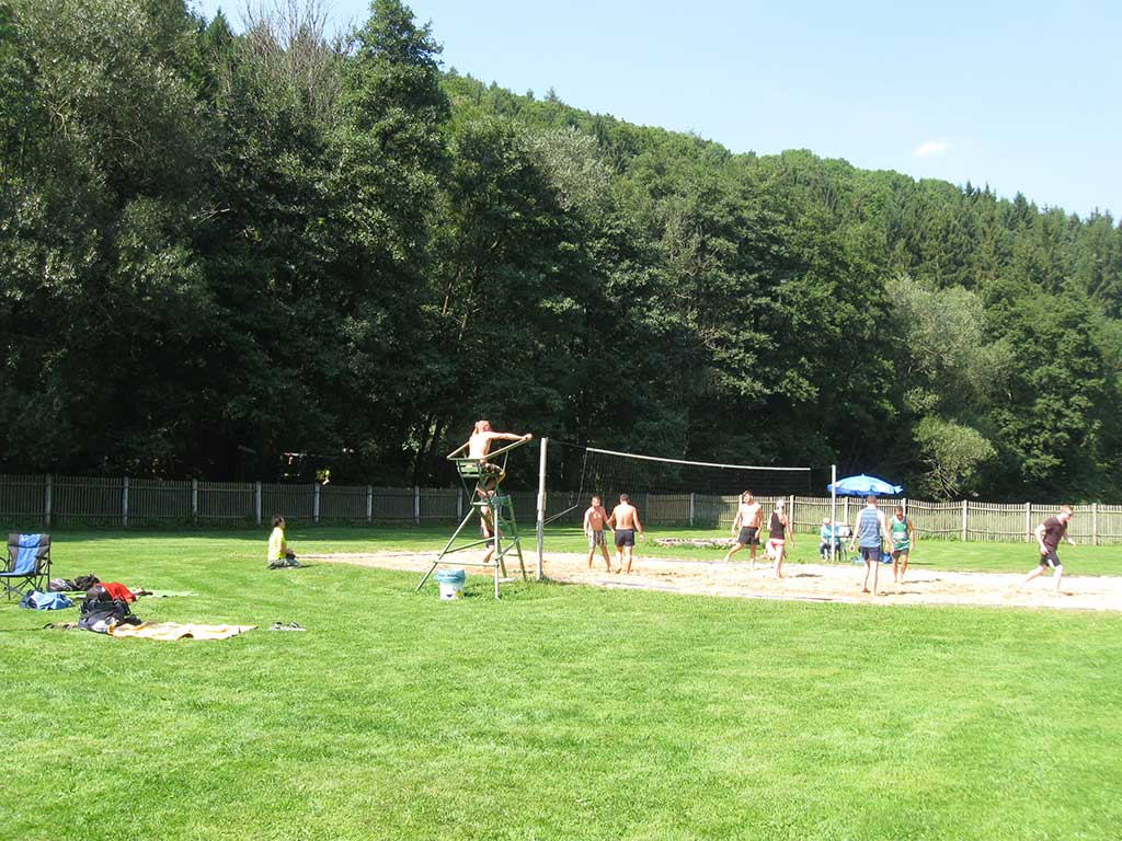 Staatlich anerkannter Erholungsort Grillenberg - Campingplatz mit eigenem Volleyballfeld